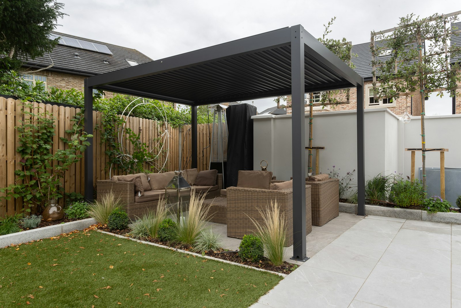 Louvred pergola over an outdoor lounge